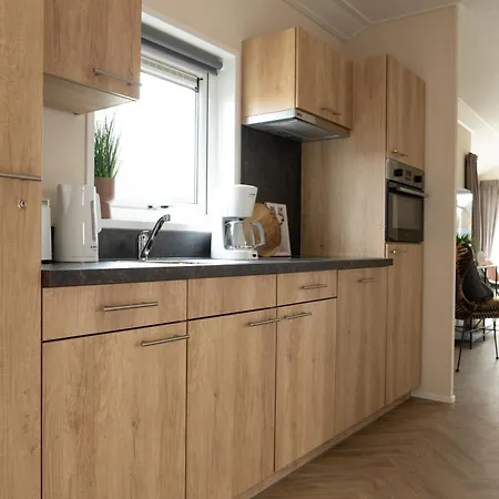 Bis Sechs Personen Ohne Hund نوردين